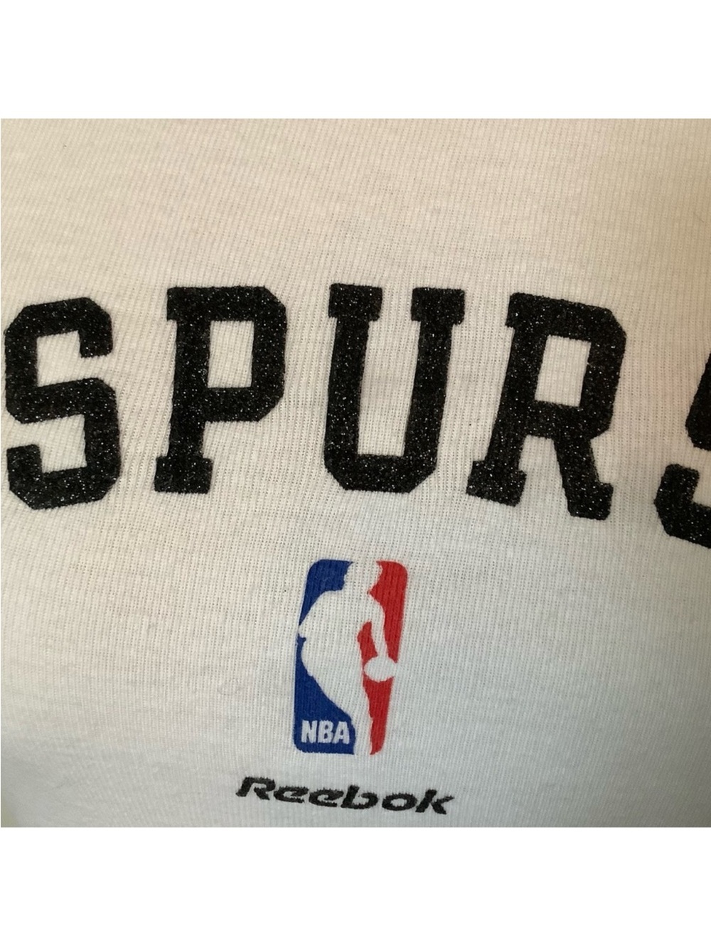San Antonio Spurs Women’s Reebok Tee Shirt - Picture 2 of 3